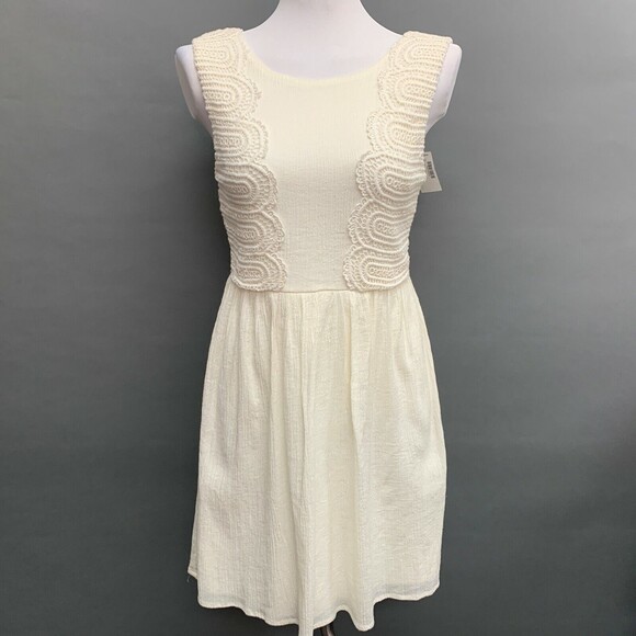 City Triangles Juniors Dress Size 11 Ivory Sleeveless NWT - Picture 1 of 8